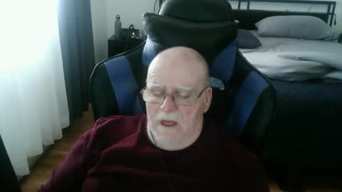 papilly online show from April 2, 2026, 4:04 pm