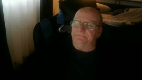 papilly online show from April 5, 2026, 10:29 pm