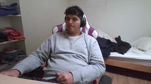 Snapshot of papitowilly999 chatting on April 22, 2026, 3:24 pm Papito online show from April 22, 2026, 3:24 pm