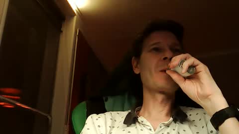 Snapshot of pappaskaeg chatting on December 16, 2025, 8:47 pm pappaskaeg online show from December 16, 2025, 8:47 pm