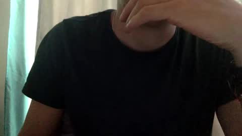 Snapshot of papy_dani33 chatting on March 11, 2025, 7:25 pm papy_dani33 online show from March 11, 2025, 7:25 pm