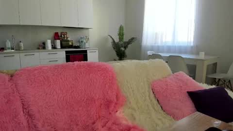 Melena online show from March 16, 2026, 8:40 am