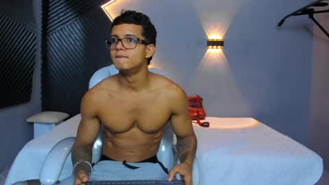 Snapshot of paradise_boy_s chatting on May 15, 2026, 3:08 pm Ryan And Casper online show from May 15, 2026, 3:08 pm