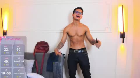 Snapshot of paradise_boy_s chatting on May 22, 2026, 1:39 pm Ryan And Casper online show from May 22, 2026, 1:39 pm