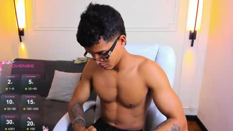Snapshot of paradise_boy_s chatting on May 27, 2026, 1:41 pm Ryan And Casper online show from May 27, 2026, 1:41 pm