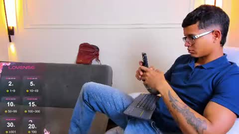 Snapshot of paradise_boy_s chatting on June 11, 2026, 1:53 pm Ryan And Casper online show from June 11, 2026, 1:53 pm