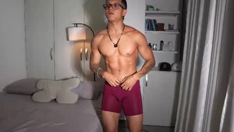 Snapshot of paradise_boy_s chatting on August 1, 2026, 1:38 am Ryan And Casper online show from August 1, 2026, 1:38 am