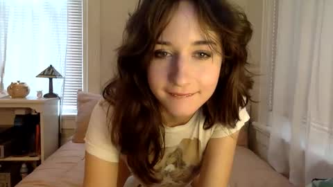 Snapshot of paradise_james chatting on March 1, 2026, 7:49 pm Paradise online show from March 1, 2026, 7:49 pm