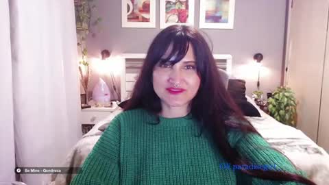 Snapshot of paradisegirl_ chatting on July 17, 2026, 9:30 pm My alter ego Betinna Flowers - a tattooed Miss - Are you missing me come in here - online show from July 17, 2026, 9:30 pm
