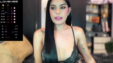 Snapshot of paradiseoflustxxx chatting on December 22, 2024, 1:44 pm xxx online show from December 22, 2024, 1:44 pm