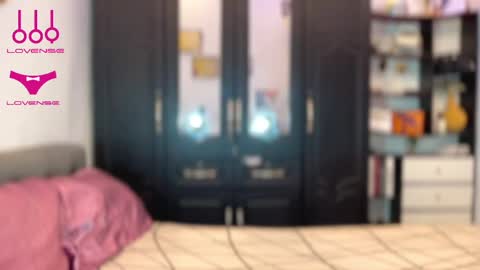 Snapshot of paradiseoflustxxx chatting on March 3, 2025, 11:00 am xxx online show from March 3, 2025, 11:00 am