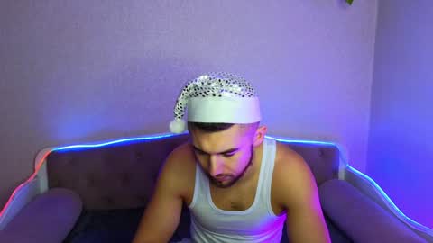 Allie  Alex Thumbs up if you like us online show from December 30, 2024, 1:58 am