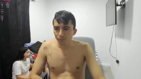 pareja_curiosa19 online show from December 15, 2025, 12:04 am