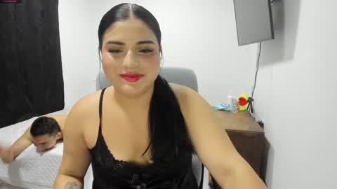 pareja_curiosa19 online show from February 13, 2026, 1:23 am