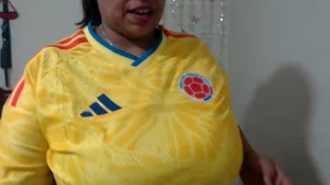 Snapshot of pareja_explosivasexx chatting on July 4, 2026, 12:50 am Luna online show from July 4, 2026, 12:50 am