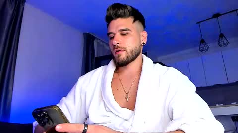 Paris online show from September 21, 2025, 11:39 pm