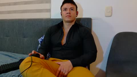 Mark Paris online show from October 4, 2025, 6:22 am