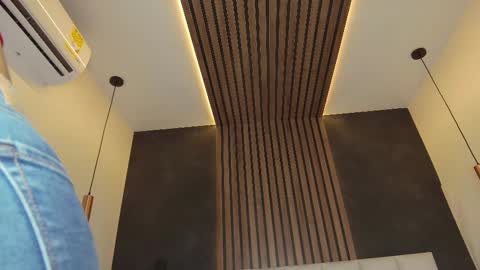 Snapshot of parisfox_ chatting on February 20, 2025, 7:52 pm PARIS online show from February 20, 2025, 7:52 pm