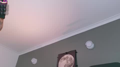 Snapshot of parisfox_ chatting on September 17, 2025, 11:34 am PARIS online show from September 17, 2025, 11:34 am