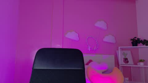 PARIS online show from December 22, 2025, 8:06 pm