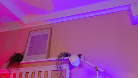 PARIS online show from March 6, 2026, 8:38 pm