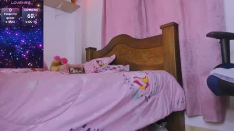 Paris online show from March 7, 2025, 9:06 pm