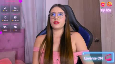Snapshot of parisshayk chatting on May 12, 2026, 6:16 pm Paris online show from May 12, 2026, 6:16 pm