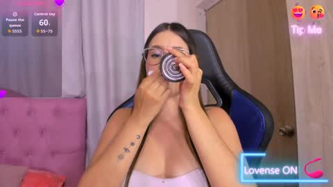 Snapshot of parisshayk chatting on May 16, 2026, 5:56 pm Paris online show from May 16, 2026, 5:56 pm