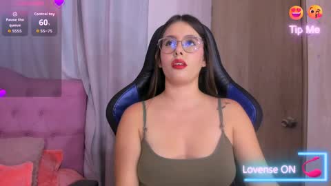 Snapshot of parisshayk chatting on May 22, 2026, 6:46 pm Paris online show from May 22, 2026, 6:46 pm