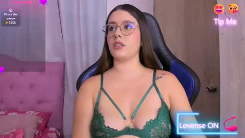 Snapshot of parisshayk chatting on June 16, 2026, 5:59 pm Paris online show from June 16, 2026, 5:59 pm