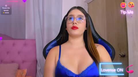 Snapshot of parisshayk chatting on July 21, 2026, 6:10 pm Paris online show from July 21, 2026, 6:10 pm