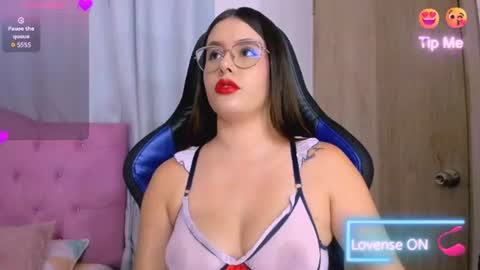 Snapshot of parisshayk chatting on July 28, 2026, 6:20 pm Paris online show from July 28, 2026, 6:20 pm