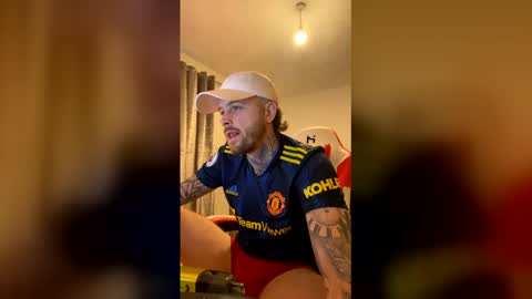 parkertom525 online show from April 8, 2026, 7:03 pm