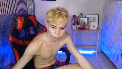 Snapshot of parkseo_yeon chatting on September 24, 2025, 7:23 am HENRY online show from September 24, 2025, 7:23 am