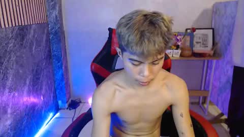 Snapshot of parkseo_yeon chatting on October 23, 2025, 4:28 pm HENRY online show from October 23, 2025, 4:28 pm