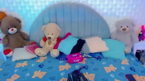 Snapshot of party_duo_trans chatting on February 5, 2025, 4:14 pm sara y cata online show from February 5, 2025, 4:14 pm