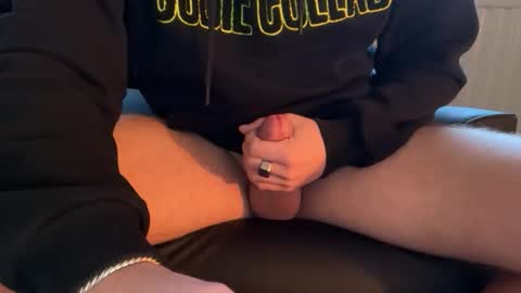 Snapshot of pascal192 chatting on December 4, 2025, 2:59 pm pascal192 online show from December 4, 2025, 2:59 pm