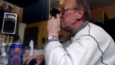 Snapshot of pascal88881 chatting on December 15, 2024, 10:26 pm pascal88881 online show from December 15, 2024, 10:26 pm