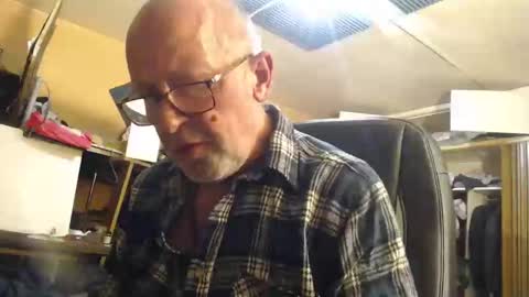 Snapshot of pascal88881 chatting on December 23, 2024, 8:47 pm pascal88881 online show from December 23, 2024, 8:47 pm