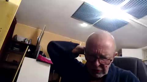 Snapshot of pascal88881 chatting on December 24, 2024, 8:22 am pascal88881 online show from December 24, 2024, 8:22 am