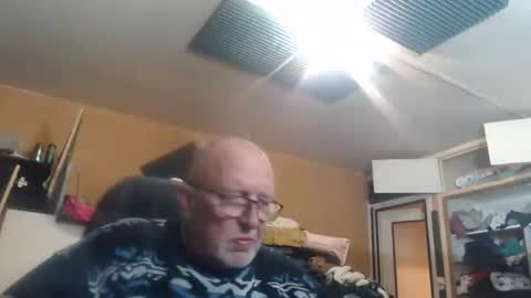 Snapshot of pascal88881 chatting on December 29, 2024, 7:11 pm pascal88881 online show from December 29, 2024, 7:11 pm