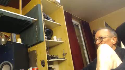 Snapshot of pascal88881 chatting on February 27, 2025, 2:54 pm pascal88881 online show from February 27, 2025, 2:54 pm