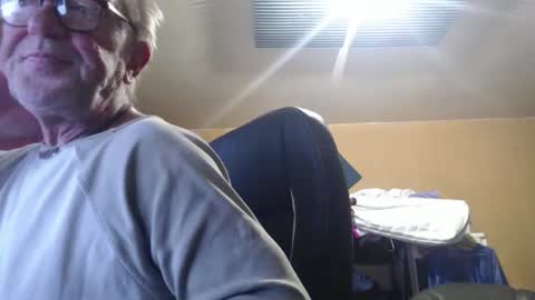 Snapshot of pascal88881 chatting on October 15, 2025, 9:09 am pascal88881 online show from October 15, 2025, 9:09 am