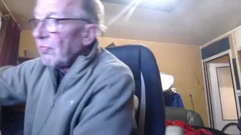 Snapshot of pascal88881 chatting on October 17, 2025, 11:35 am pascal88881 online show from October 17, 2025, 11:35 am