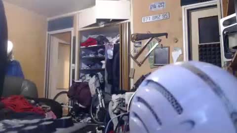 Snapshot of pascal88881 chatting on October 18, 2025, 8:42 pm pascal88881 online show from October 18, 2025, 8:42 pm