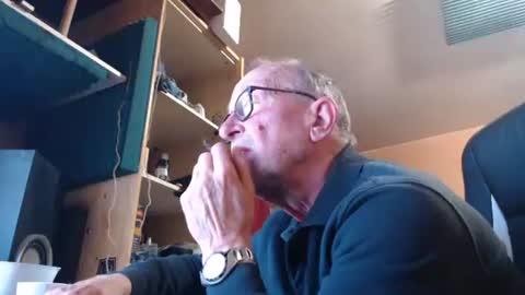 Snapshot of pascal88881 chatting on November 5, 2025, 12:49 pm pascal88881 online show from November 5, 2025, 12:49 pm