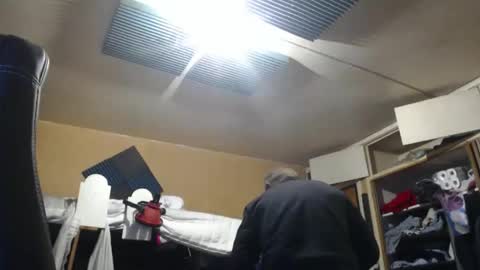 Snapshot of pascal88881 chatting on November 18, 2025, 10:41 am pascal88881 online show from November 18, 2025, 10:41 am