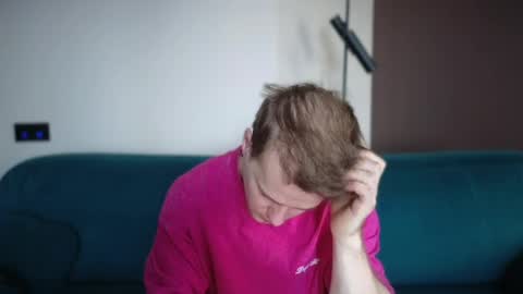 Snapshot of pashka_x chatting on June 3, 2026, 6:27 am Pashka online show from June 3, 2026, 6:27 am