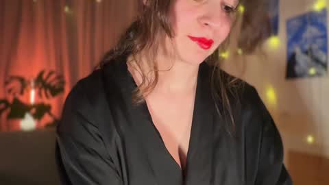 Snapshot of passionessa chatting on January 14, 2025, 7:21 pm Call me Miss Alice Careful Passion Queen online show from January 14, 2025, 7:21 pm