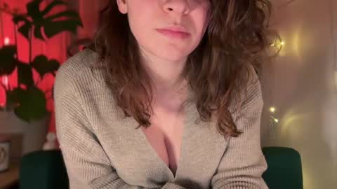 Snapshot of passionessa chatting on February 4, 2025, 10:34 pm Call me Miss Alice Careful Passion Queen online show from February 4, 2025, 10:34 pm